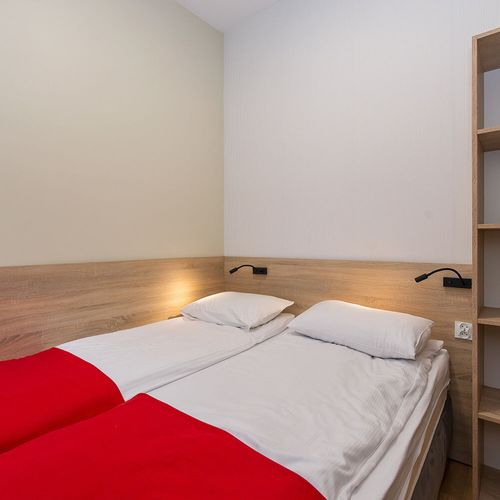 Apartament 5-osobowy Komfort Przyjazny podróżom rodzinnym z 2 pomieszczeniami sypialnianymi
