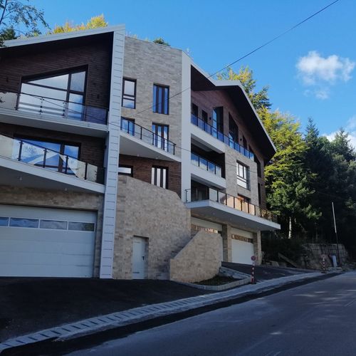 Apartament la parter cu 2 camere pentru 4 pers.