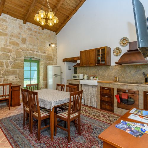 Casă de vacanță pentru 5 pers. (se inchirieaza doar integral)