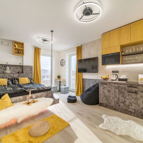 Apartament with private bathroom  cu 1 camera pentru 2 pers.