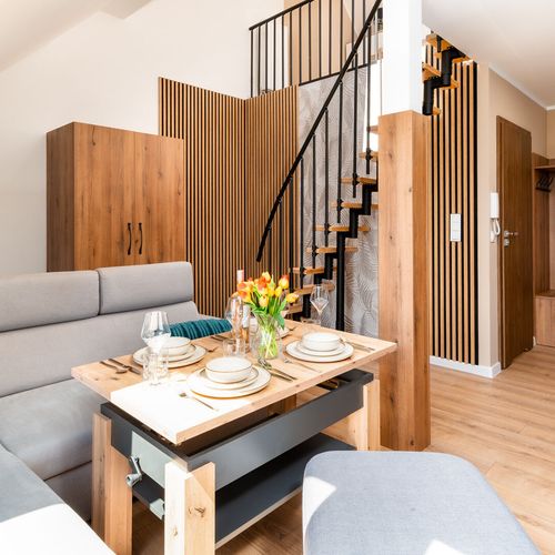 Apartament deluxe la mansardă cu 2 camere pentru 4 pers.