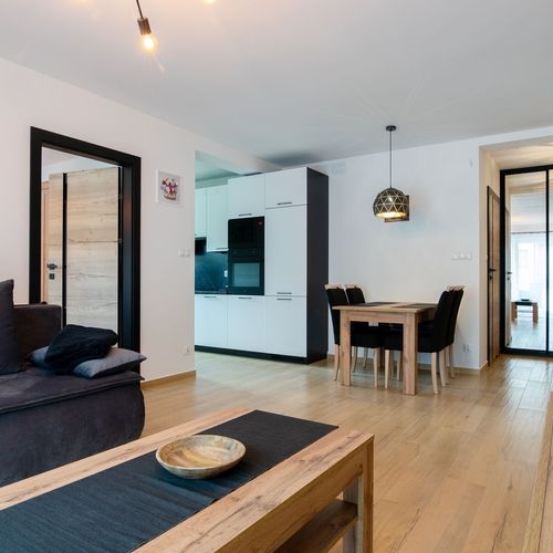 Apartament la etaj cu 2 camere pentru 4 pers.