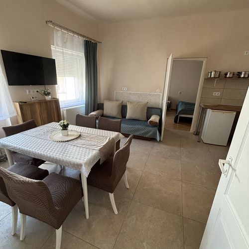 Apartament deluxe family cu 2 camere pentru 4 pers. (se poate solicita pat suplimentar)