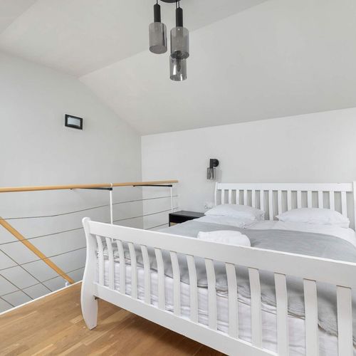 Apartament pentru 6 pers. (se inchirieaza doar integral)