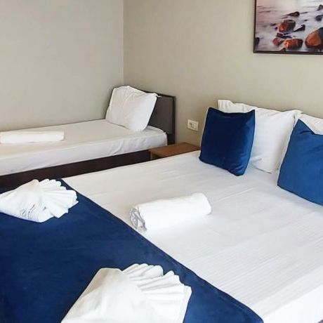 Camera tripla cu vedere frontala la mare Hotel Muntenia 3*