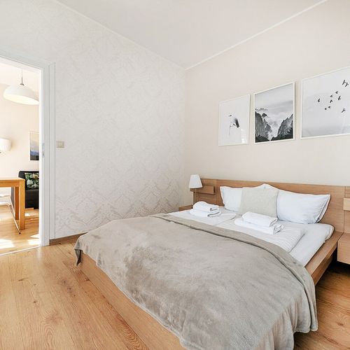Apartament la parter cu grădină cu 2 camere pentru 4 pers.