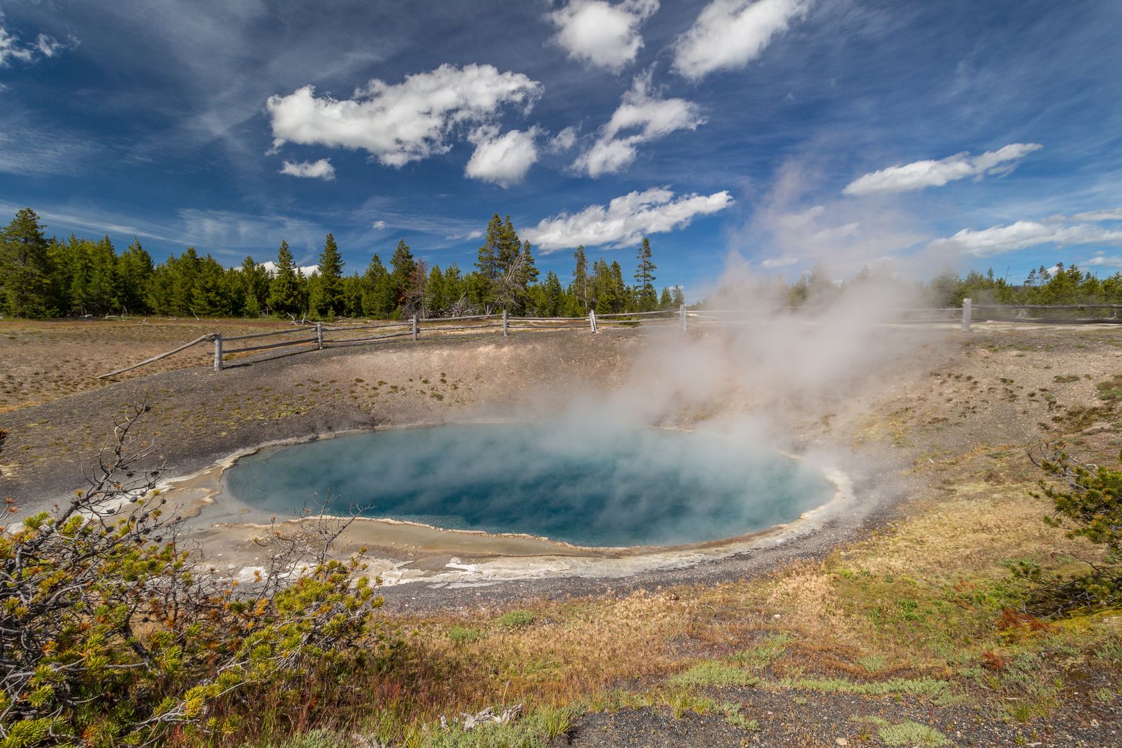 Yellowstone supervolcano Scientists assess eruption risks and fears