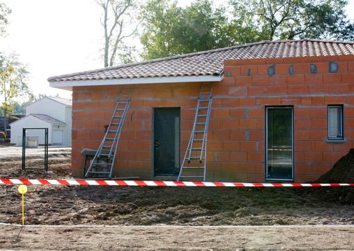 wypadek na budowie domu