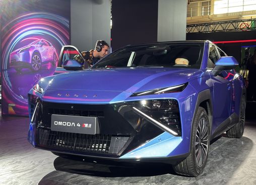 Omoda 4