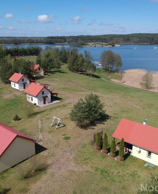 Nad Zatoką-domki i pokoje nad samym jeziorem