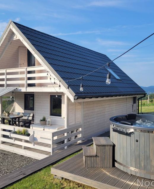 Slope House