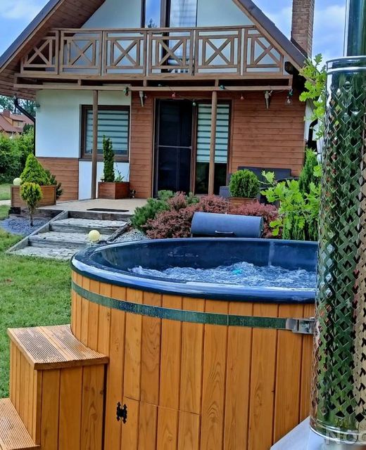 Domek nad Stawem z Jacuzzi