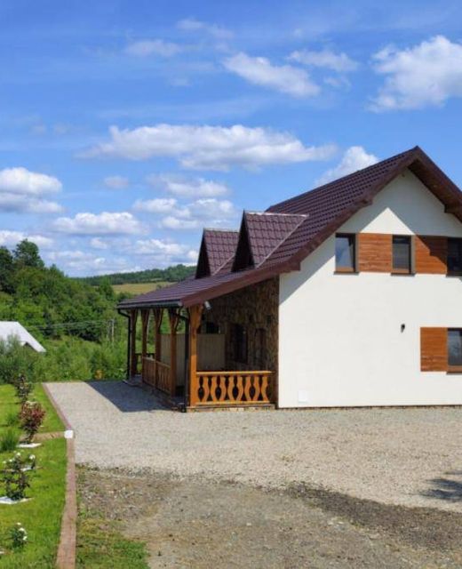 Bliźniak nad stawem