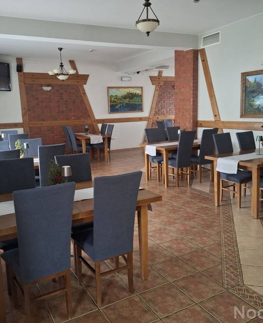 Restauracja I pensjonat Nowak by Babula