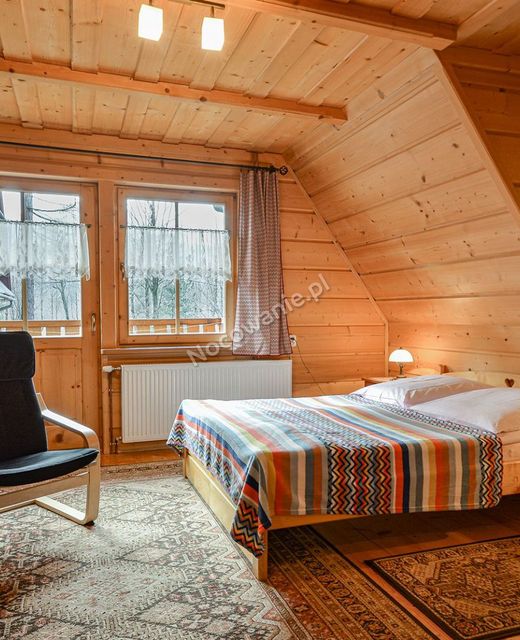POKOJE i APARTAMENTY REGIONALNE