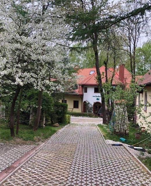 Dom Szkoleniowo Rekreacyjny Kwaskowa