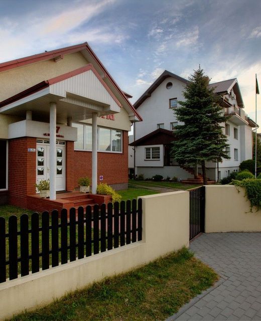 Villa Astrid - domki, pokoje