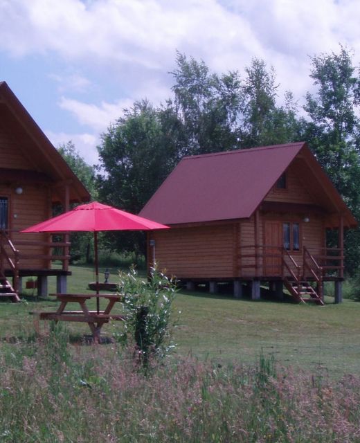 DOMKI BÓBR '' NAD SOLINĄ '' 
