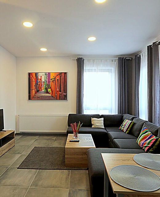 Apartament Intermo
