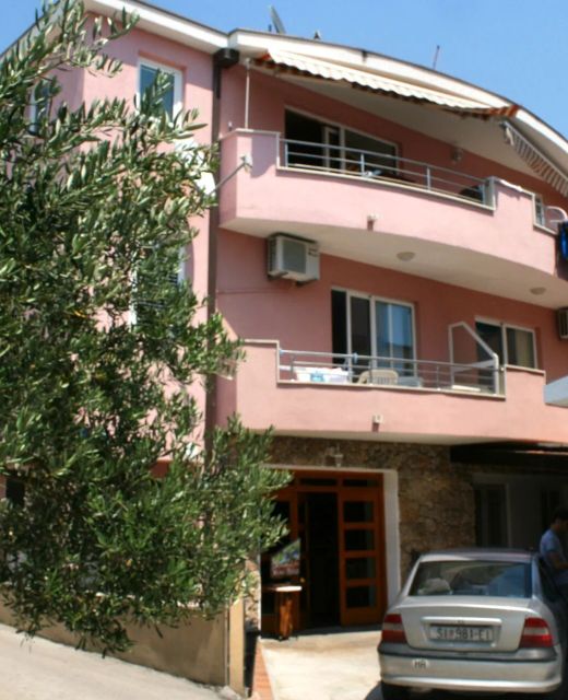 Apartments By The Sea Promajna, Makarska - 2673 Promajna