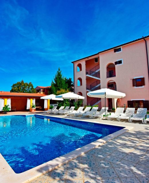 Apartments And Rooms With A Swimming Pool Novigrad - 6951