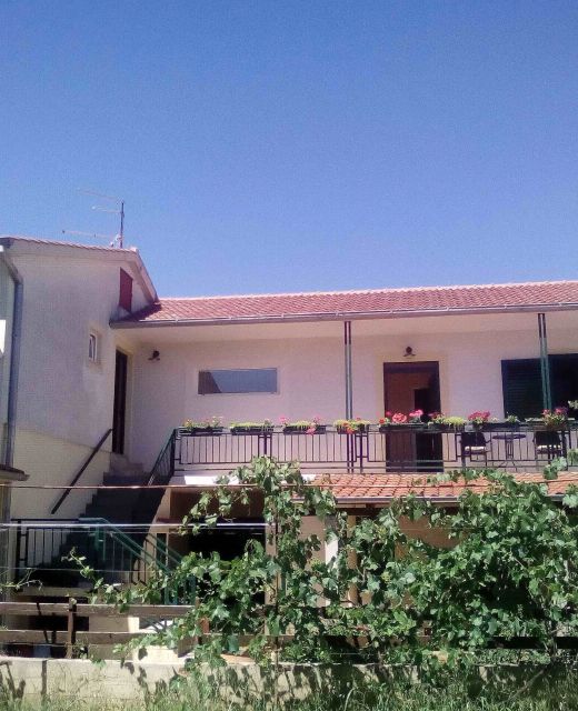 Apartments With Parking Space Pirovac, Šibenik - 11746 Pirovac