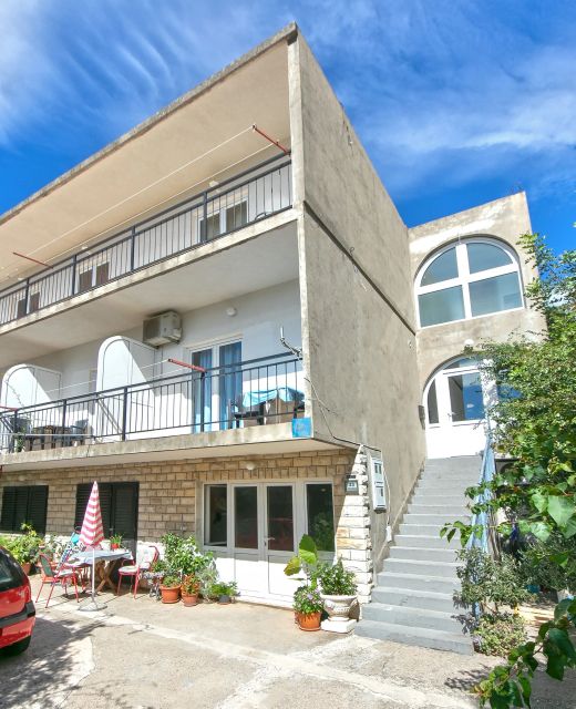 Apartments With Parking Space Gradac, Makarska - 14708 Gradac