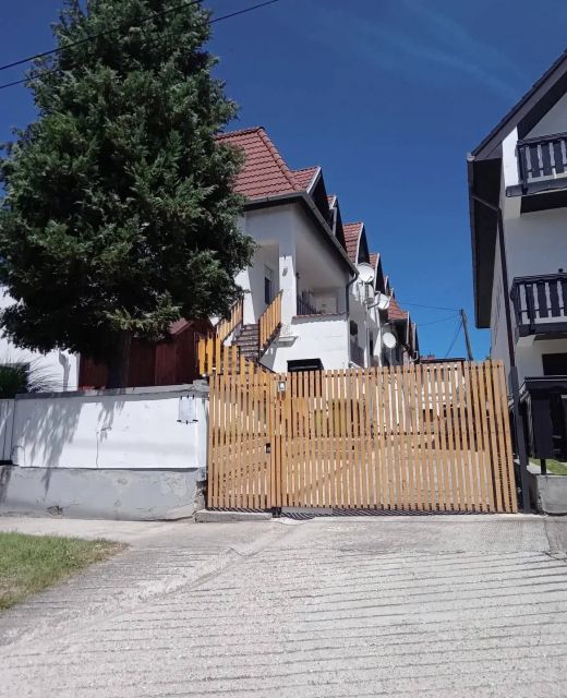 Vitkai-Vörös Apartman Balatonlelle
