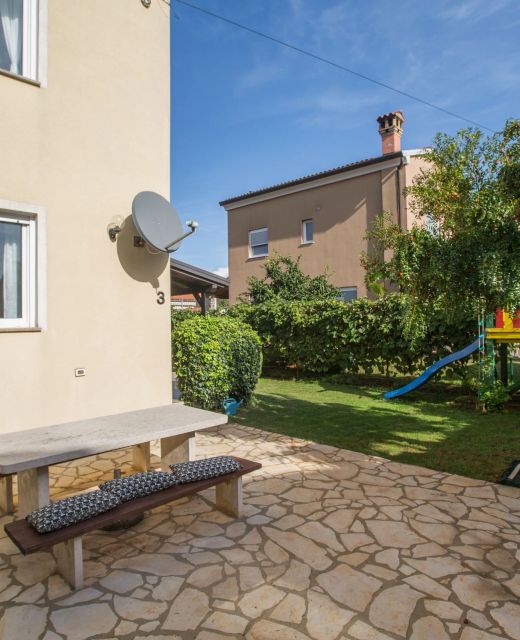 Apartments For Families With Children Umag - 2523