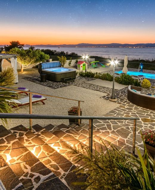 Seaside Luxury Villa With A Swimming Pool Supetar, Brač - 12371 Supetar