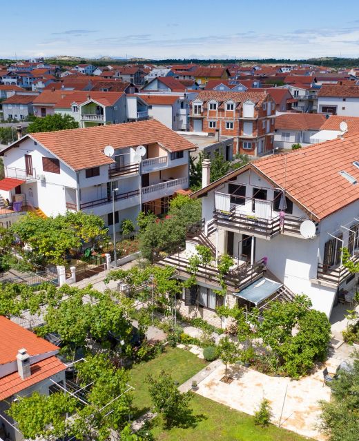 Apartments With Parking Space Vodice - 15228