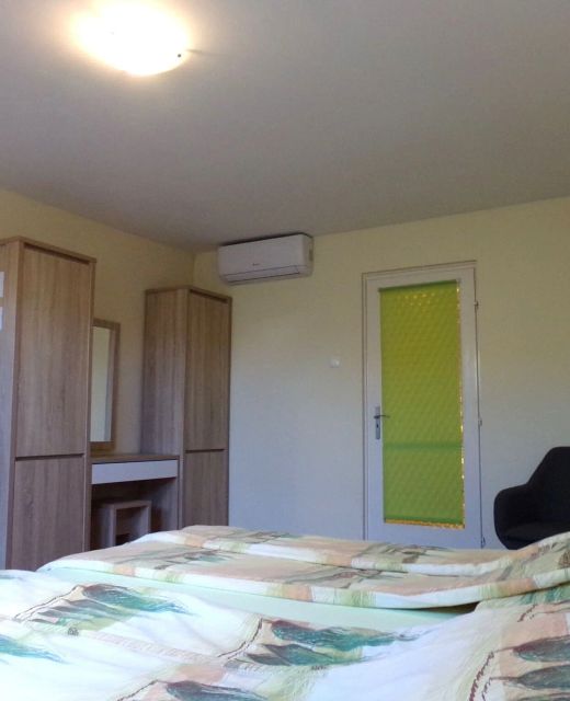 Hold-on Apartman Gyula