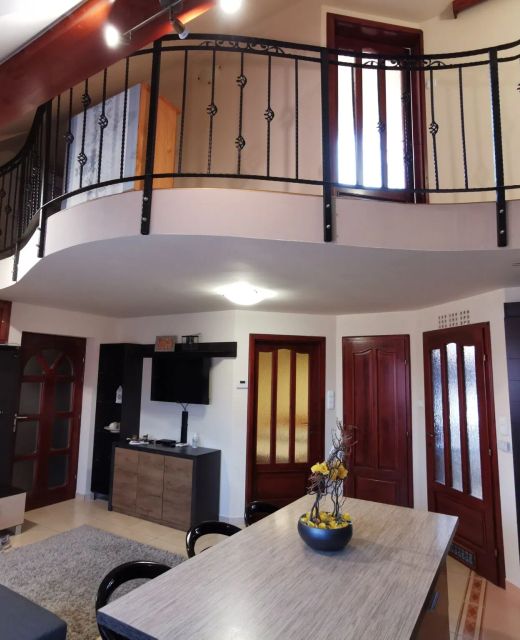 Gallery Apartman Gyula