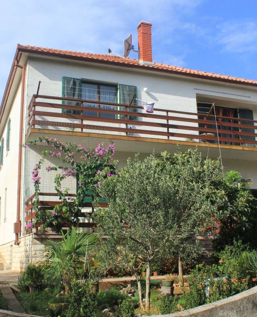 Apartments By The Sea Cove Mala Lamjana, Ugljan - 827 Mala Lamjana