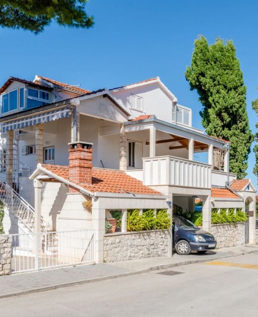 Apartments By The Sea Mirca, Brač - 5613 Mirca