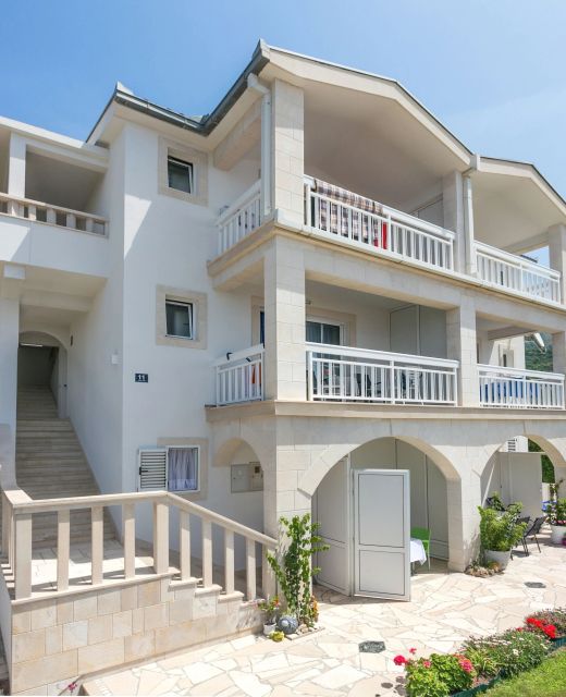 Apartments With Parking Space Podaca, Makarska - 6736 Podaca
