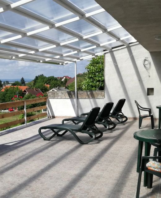 Nosztalgia Balaton Apartmanház Vonyarcvashegy