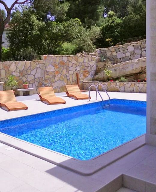 Seaside Family Friendly House With A Swimming Pool Puntinak, Brač - 767 Puntinak