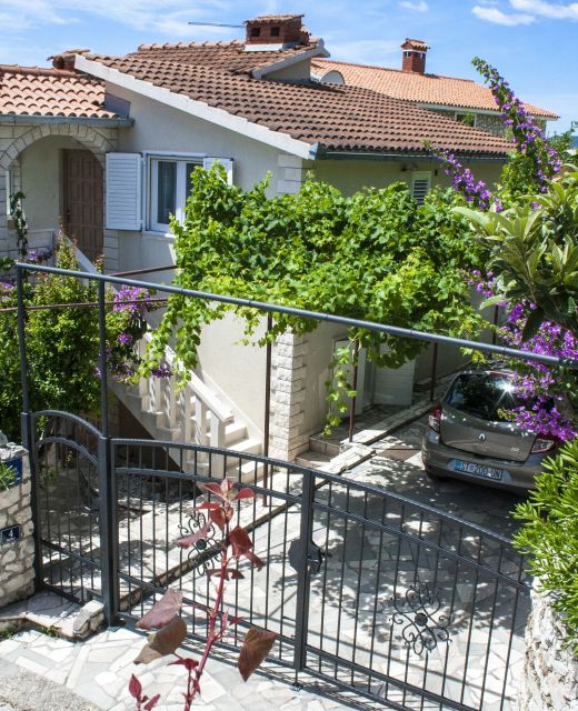 Apartments By The Sea Rastići, Čiovo - 5233 Rastići