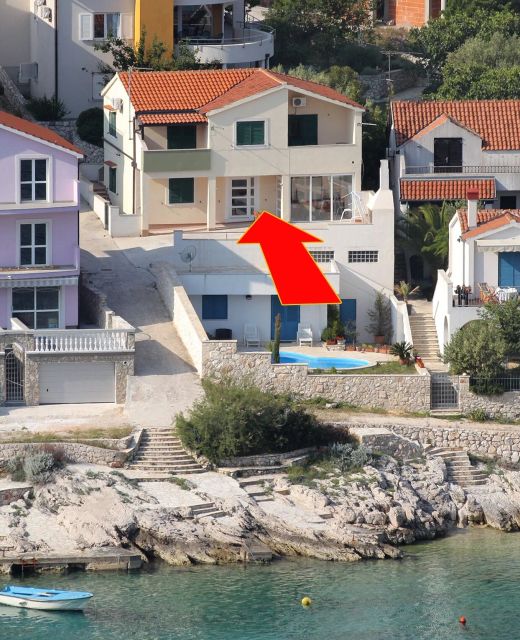 Apartments By The Sea Bilo, Primošten - 8364 Bilo