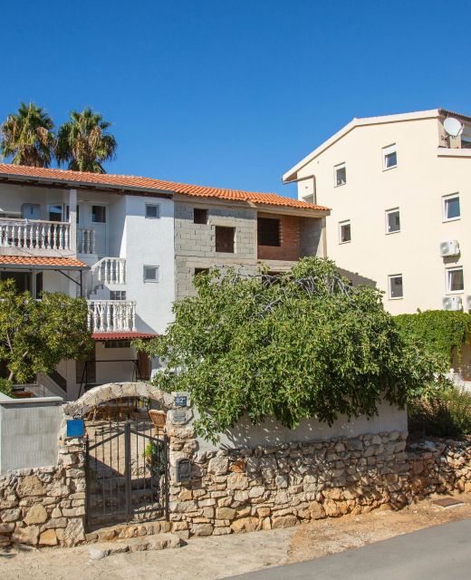 Apartments By The Sea Milna, Vis - 8895 Milna