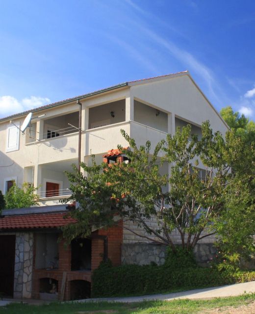 Apartments By The Sea Milna, Vis - 8896 Milna