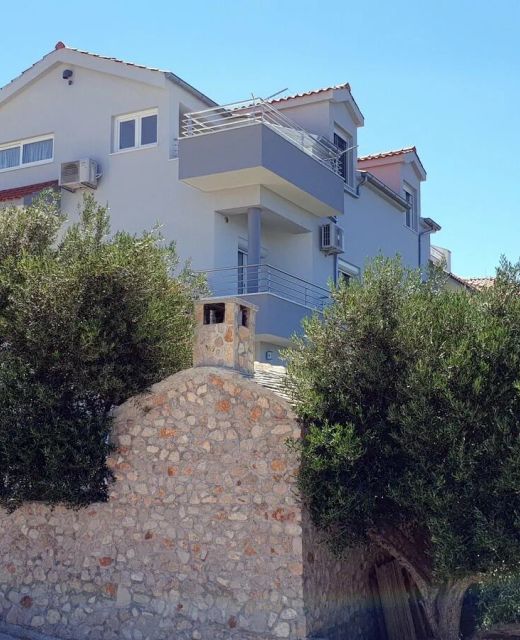 Apartments With Parking Space Bilo, Primošten - 12870 Bilo