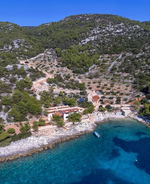 Robinson House With Hot Tub By The Sea Cove Golubinka, Hvar - 14344 Golubinka