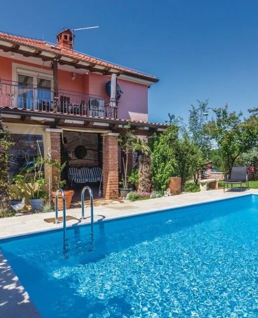 Family-friendly Apartments With Swimming Pool Fratrici, Umag - 14384 Fratrici