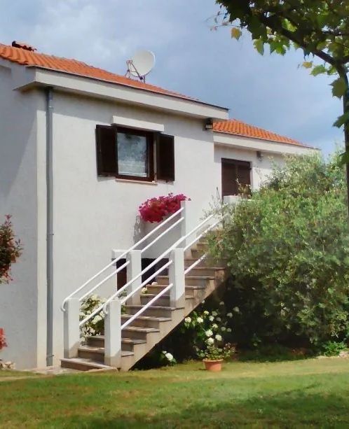 Apartments With Parking Space Njivice Krk - 14932