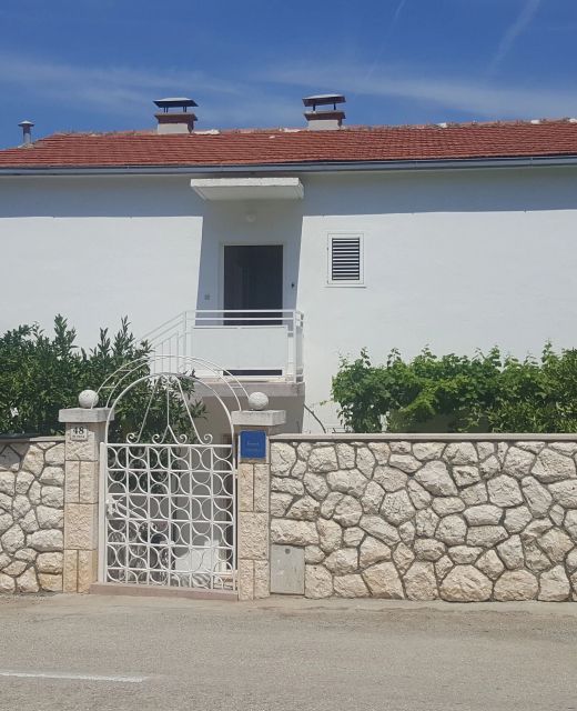 Apartments And Rooms With Parking Space Hvar - 15378