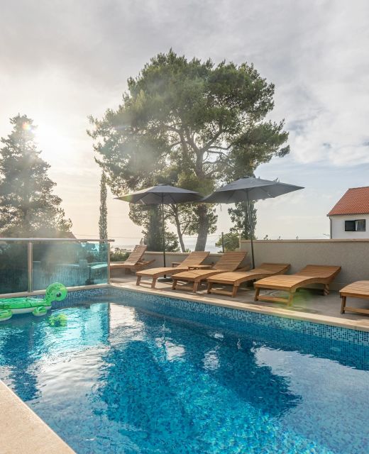 Family-friendly Apartments With Swimming Pool Sutivan, Brač - 15665 Sutivan