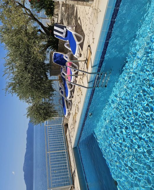 Apartments And Rooms With A Swimming Pool Brist, Makarska - 15620 Brist