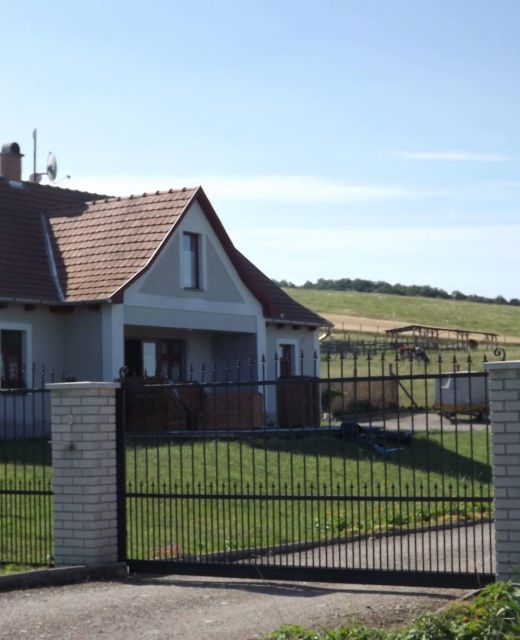 Dósa Tanya Vendégház Cserépfalu